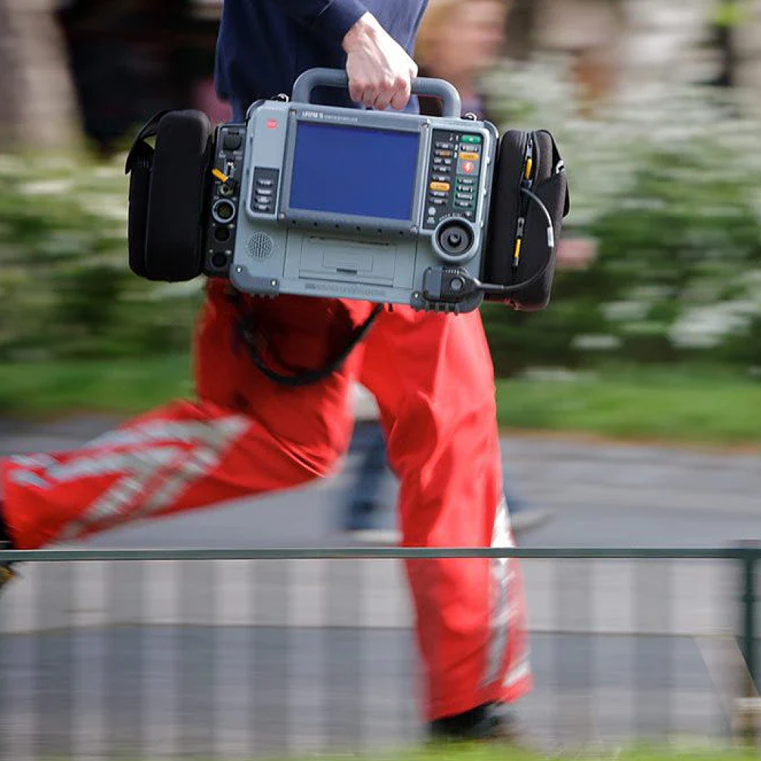 STRYKER Lifepak 15 Monitor/Defibrillator